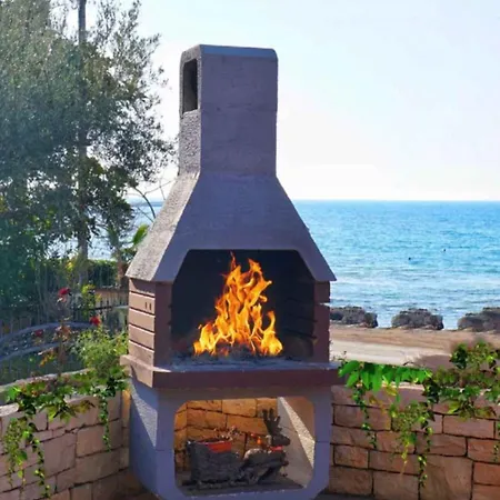Compact With Sea Views And Bbq * Zambratija (Istria)